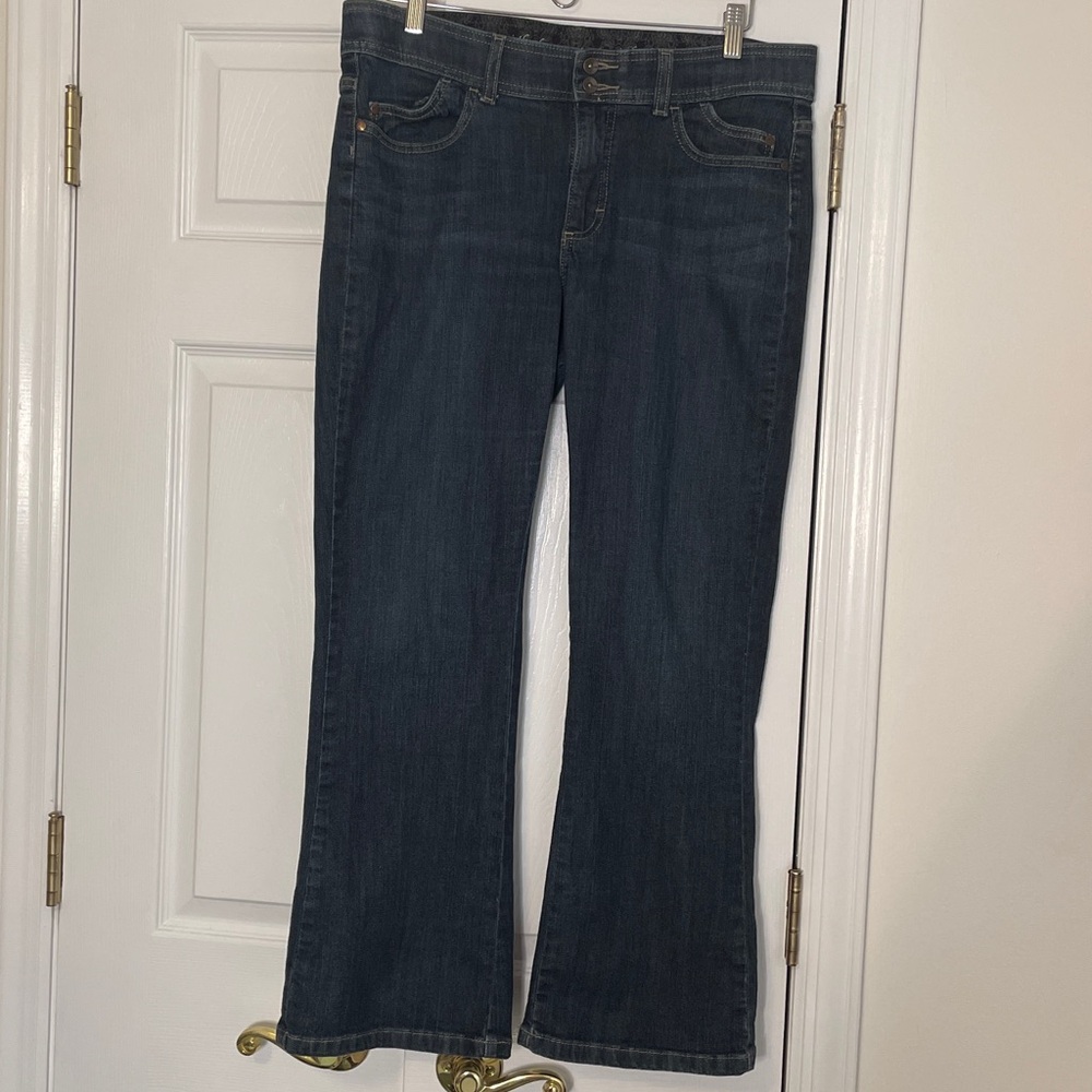 Lee No Gap Waistband Bootcut Jeans, size 14 Short